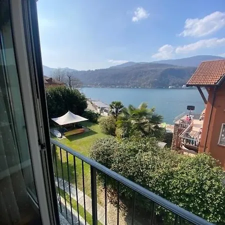 Dolce Vista Al Lugano Couette-café